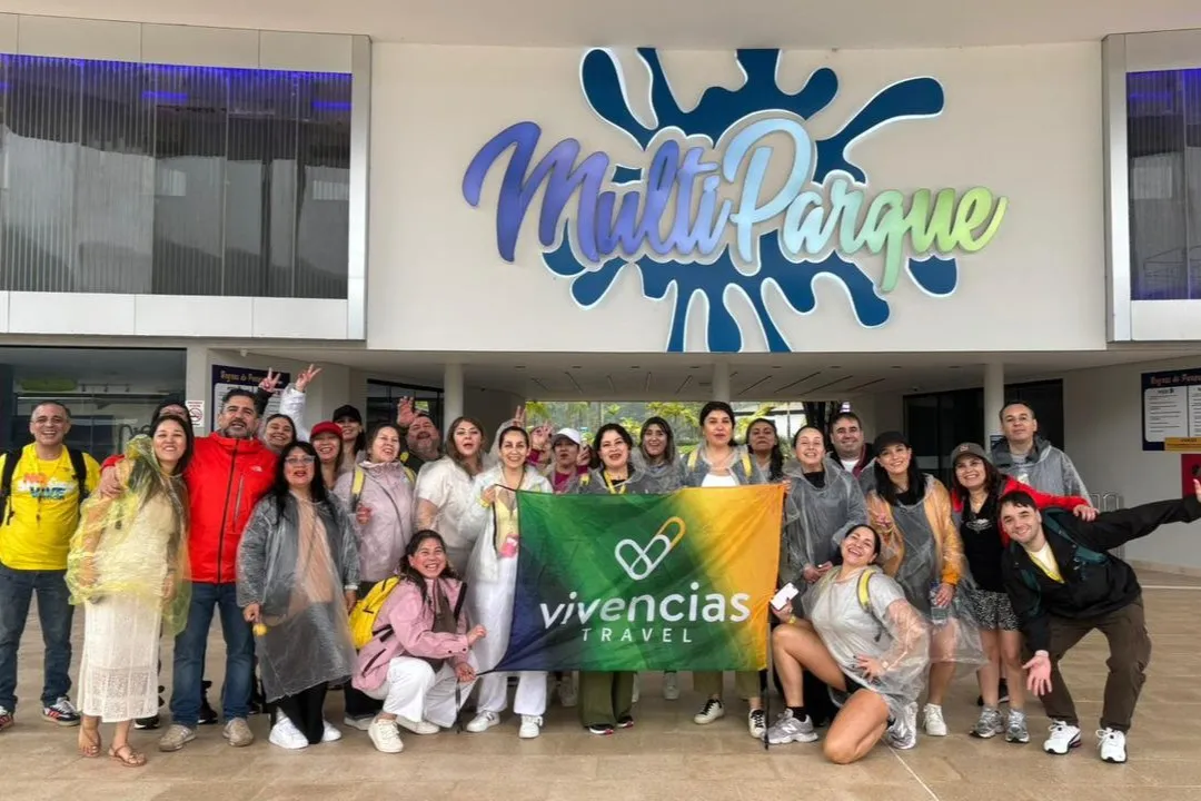 FAM Tour para apoderados: padres chilenos viajan a Camboriú a comprobar en terreno la gira de sus hijos